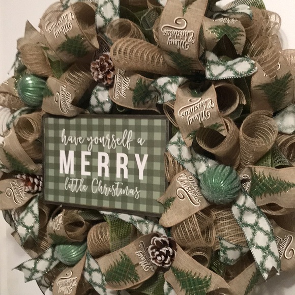 Have Yourself A Merry Little Christmas" Wreath - Picture 5 of 5